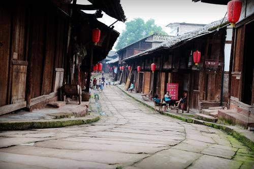 提价破局,牛栏山如何攥住百亿入场券?