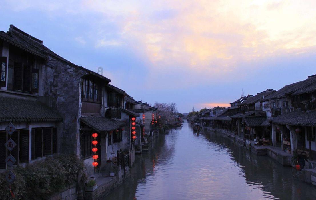 郭晶晶下嫁百亿顶级豪门后，三块钱的发圈一直戴，“华服”不过千元